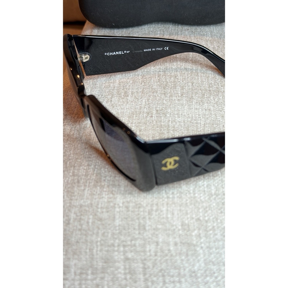 Vintage Chanel 5019 CC Logo Black Quilted Sunglasses Italy - Picture 6 of 16